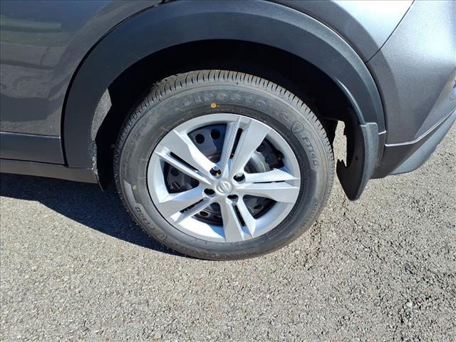 new 2025 Nissan Kicks Play car, priced at $20,865