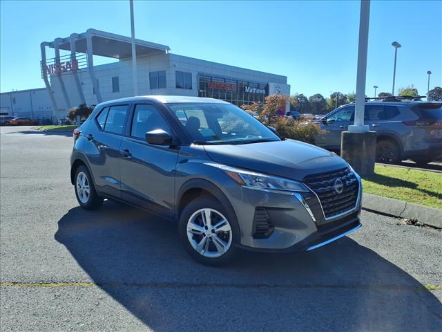 new 2025 Nissan Kicks Play car, priced at $20,865