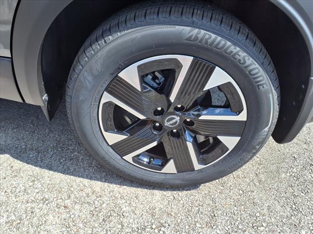 new 2025 Nissan Kicks car, priced at $26,960