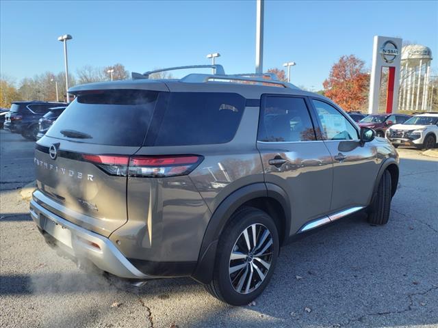 new 2025 Nissan Pathfinder car, priced at $55,580