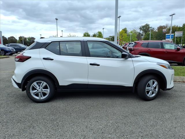 new 2025 Nissan Kicks Play car, priced at $20,865