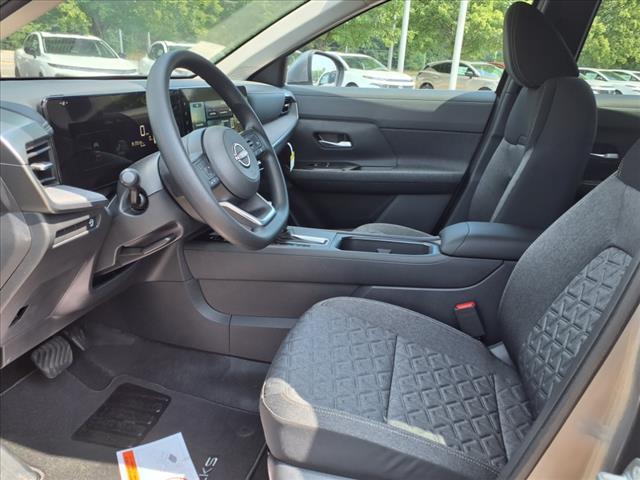new 2025 Nissan Kicks car, priced at $23,762
