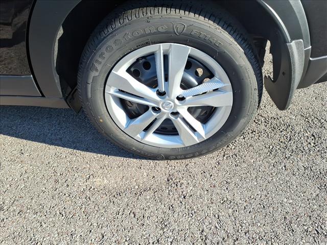 new 2025 Nissan Kicks Play car, priced at $20,865