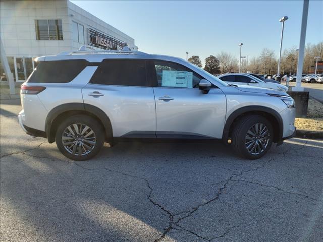 new 2025 Nissan Pathfinder car, priced at $44,068