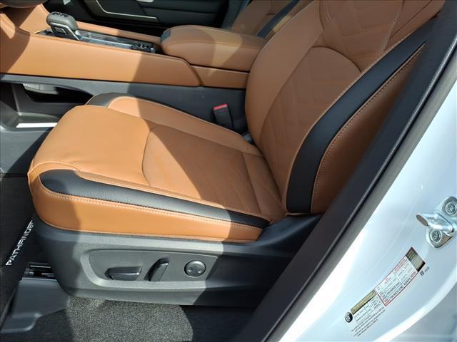 new 2025 Nissan Pathfinder car, priced at $43,310