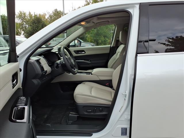 used 2025 Nissan Pathfinder car, priced at $45,985