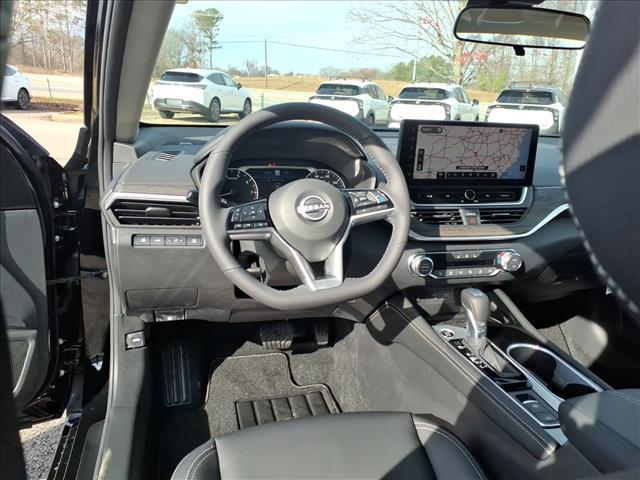 new 2025 Nissan Altima car, priced at $32,425