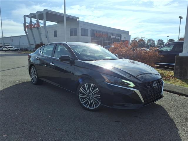 new 2025 Nissan Altima car, priced at $32,425