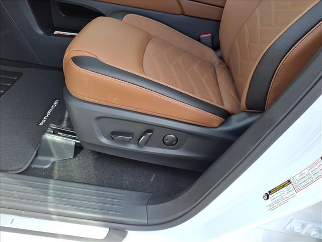 new 2025 Nissan Pathfinder car, priced at $43,795