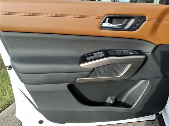 new 2025 Nissan Pathfinder car, priced at $43,795