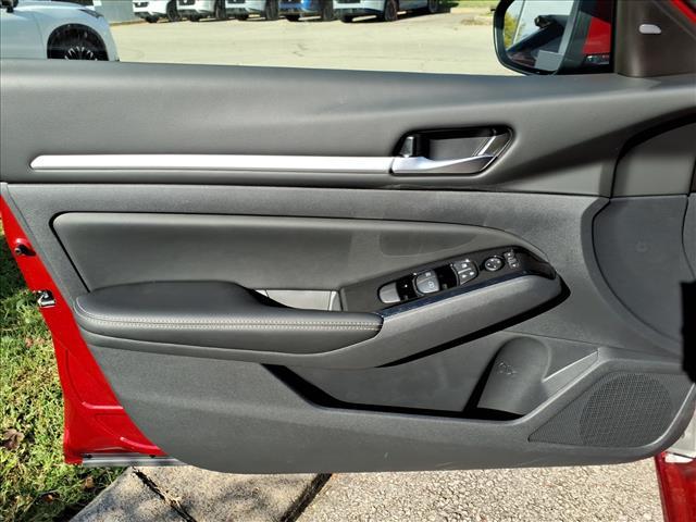 new 2025 Nissan Altima car, priced at $32,890