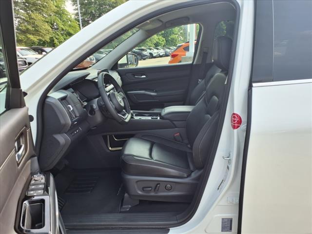 used 2024 Nissan Pathfinder car, priced at $41,500