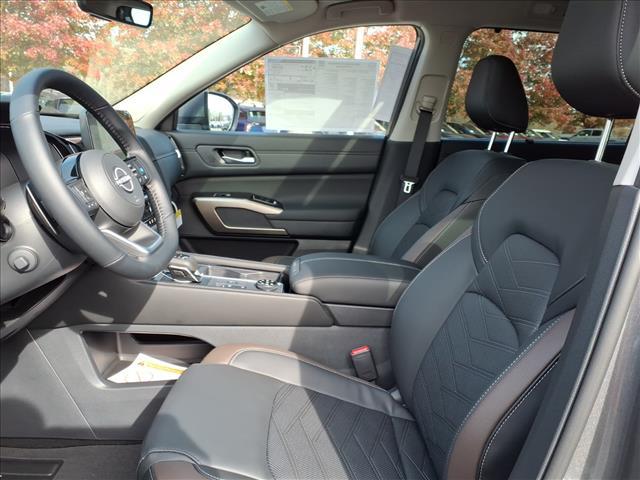 new 2025 Nissan Pathfinder car, priced at $43,345