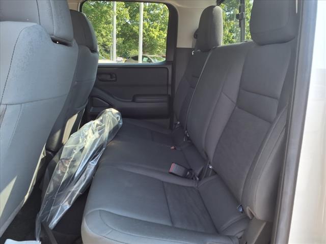new 2025 Nissan Frontier car
