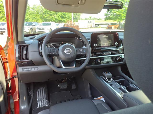 new 2024 Nissan Pathfinder car, priced at $39,500