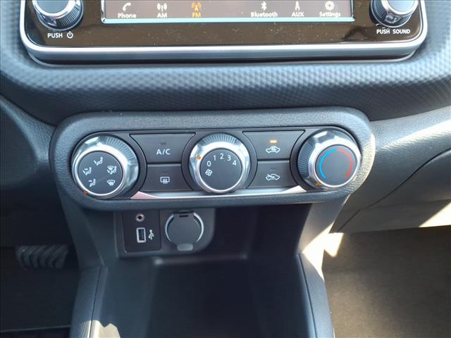 new 2025 Nissan Kicks Play car, priced at $21,310