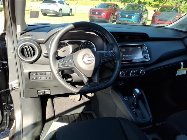 new 2025 Nissan Kicks Play car, priced at $22,040