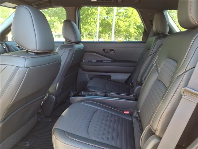 new 2025 Nissan Pathfinder car
