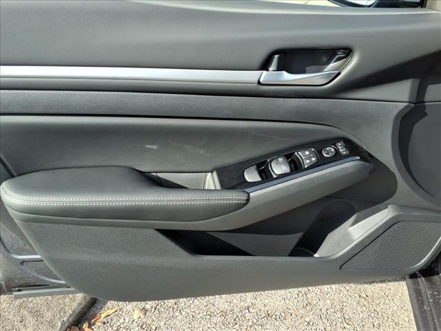 new 2025 Nissan Altima car, priced at $32,530