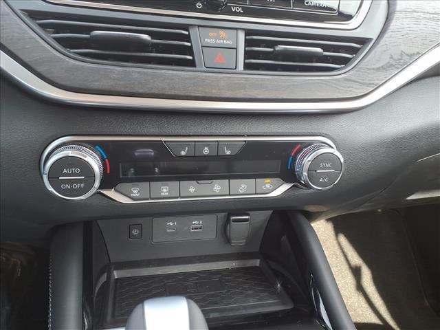 new 2025 Nissan Altima car, priced at $32,530