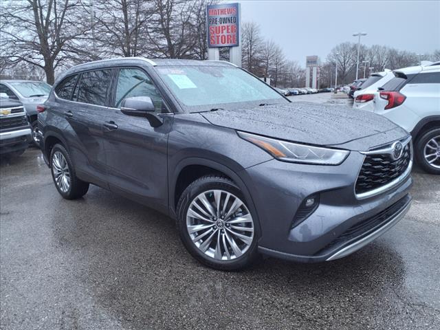 used 2021 Toyota Highlander car, priced at $35,900