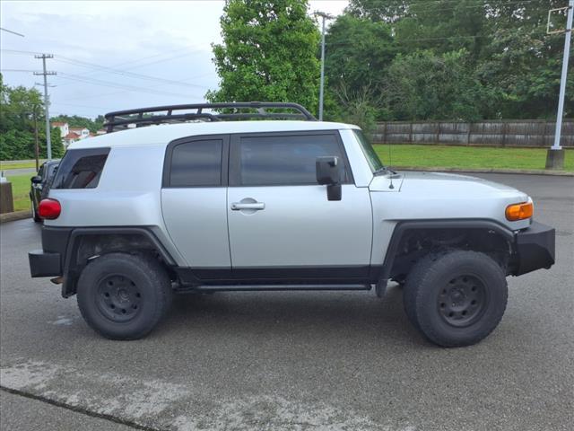 used 2007 Toyota FJ Cruiser car, priced at $9,500