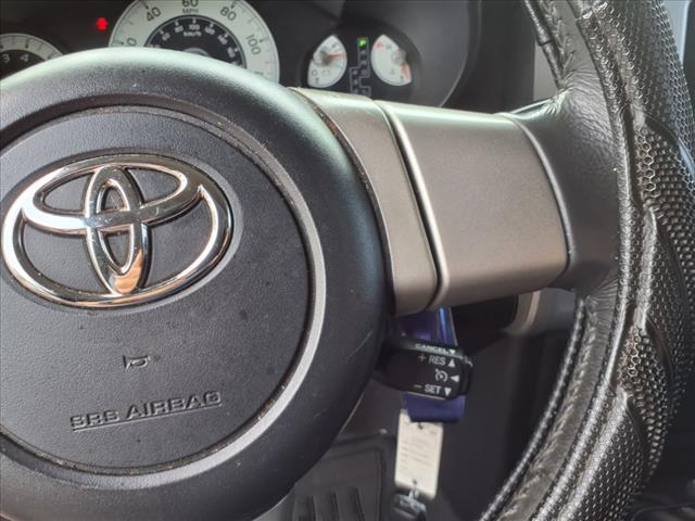 used 2007 Toyota FJ Cruiser car, priced at $9,500