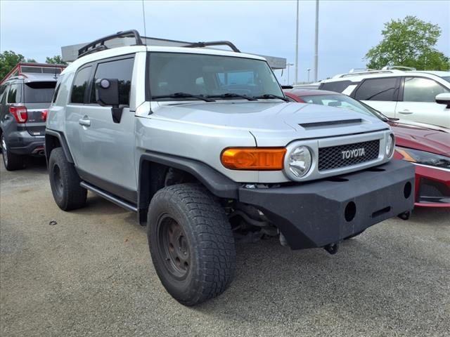 used 2007 Toyota FJ Cruiser car, priced at $10,950