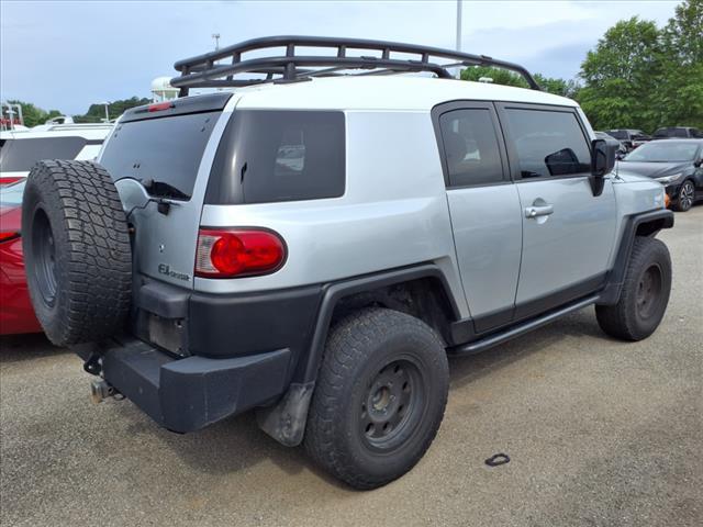 used 2007 Toyota FJ Cruiser car, priced at $10,950