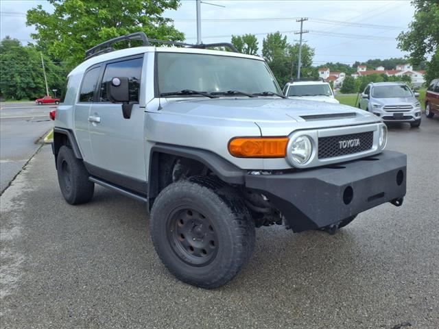 used 2007 Toyota FJ Cruiser car, priced at $9,900