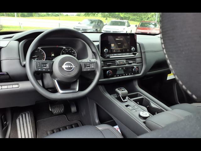 new 2025 Nissan Pathfinder car, priced at $37,450