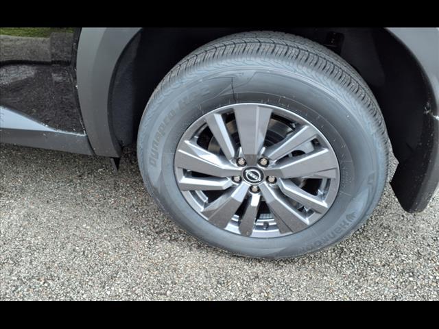 new 2025 Nissan Pathfinder car, priced at $37,450