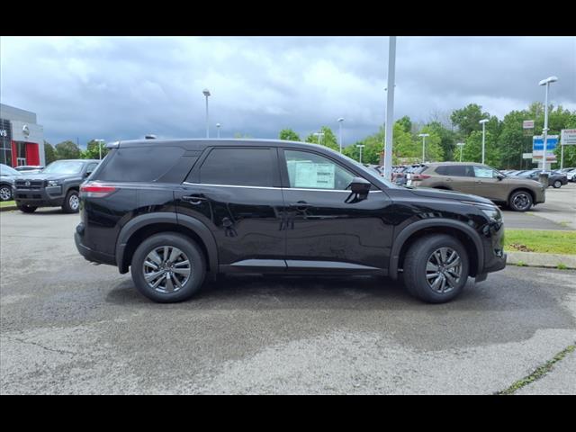 new 2025 Nissan Pathfinder car, priced at $37,450
