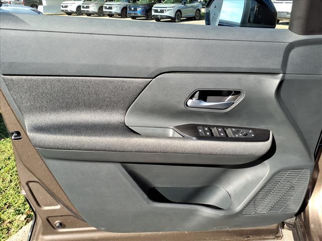 new 2026 Nissan Kicks car, priced at $26,039