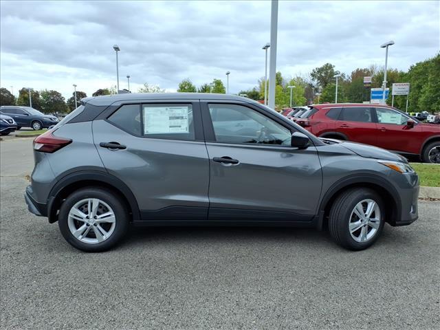 new 2025 Nissan Kicks Play car, priced at $20,865