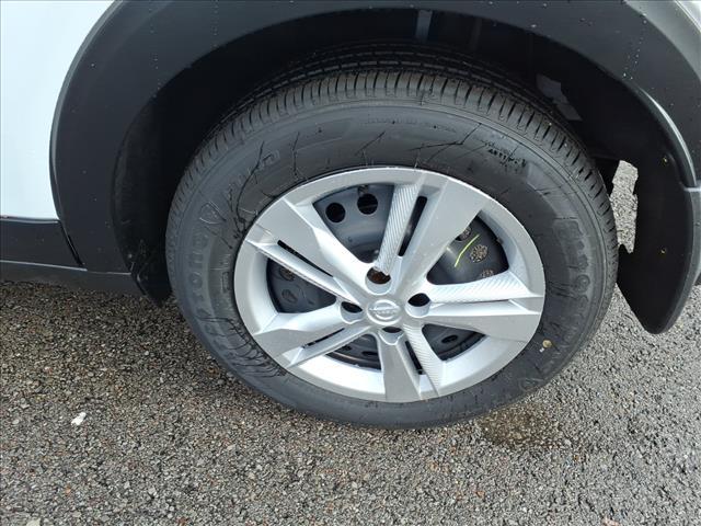 new 2025 Nissan Kicks Play car, priced at $20,865