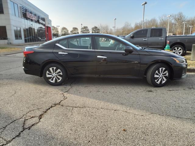 new 2025 Nissan Altima car, priced at $27,750