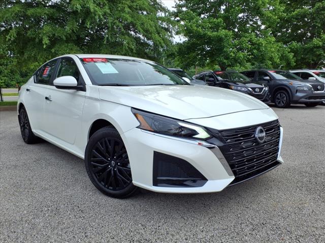 used 2025 Nissan Altima car, priced at $28,650