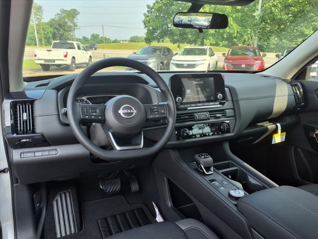 new 2025 Nissan Pathfinder car, priced at $36,802