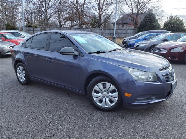 used 2014 Chevrolet Cruze car, priced at $6,500