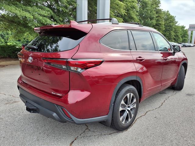 used 2022 Toyota Highlander car, priced at $38,950
