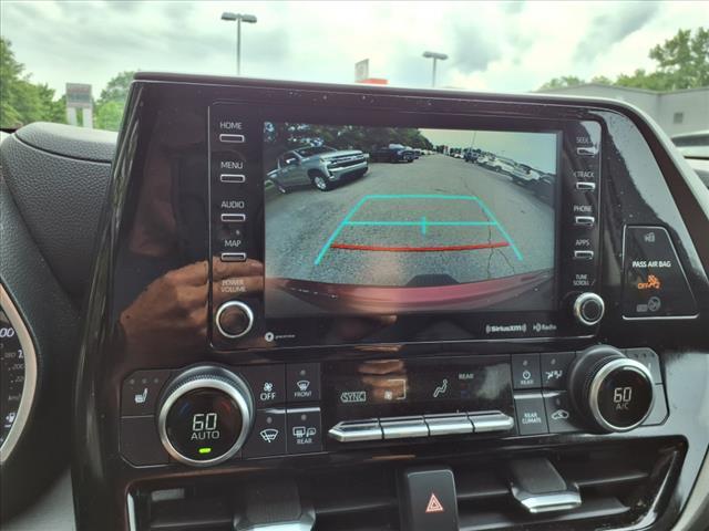 used 2022 Toyota Highlander car, priced at $38,950