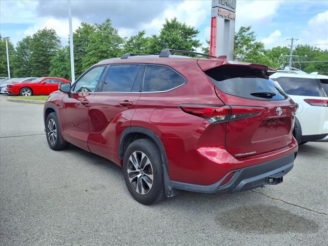 used 2022 Toyota Highlander car, priced at $38,950