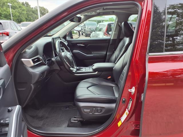 used 2022 Toyota Highlander car, priced at $38,950