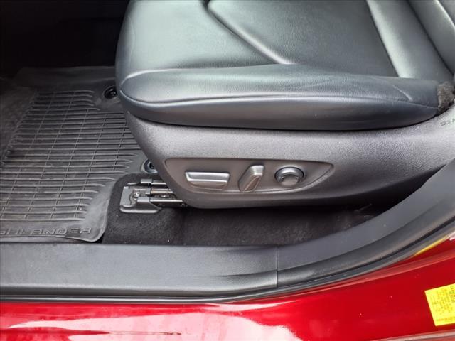 used 2022 Toyota Highlander car, priced at $38,950