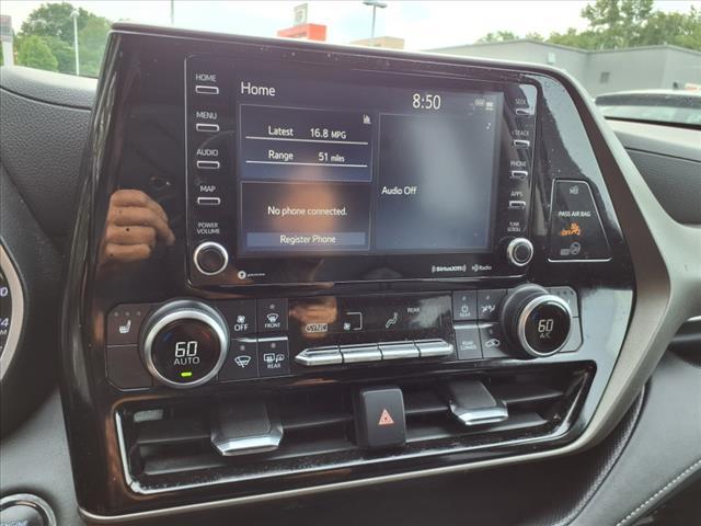 used 2022 Toyota Highlander car, priced at $38,950