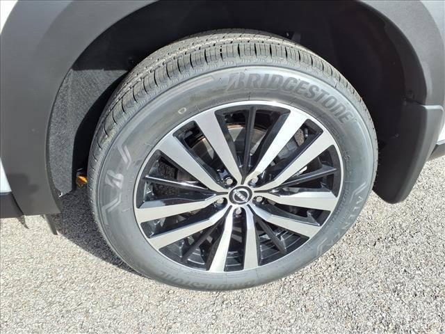 new 2025 Nissan Pathfinder car, priced at $42,060