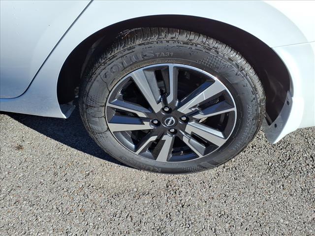 new 2025 Nissan Versa car, priced at $21,194