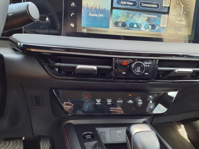 new 2025 Nissan Kicks car