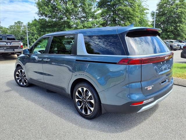 used 2024 Kia Carnival car, priced at $37,500